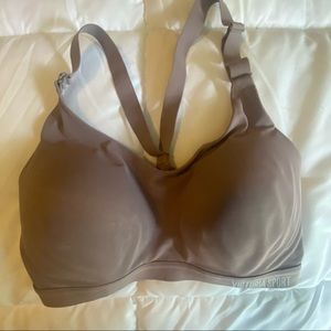 Victoria’s Secret lightweight sportsbra